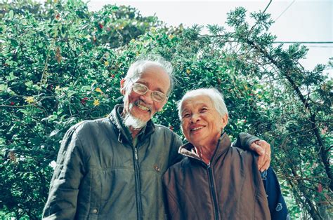 Free Dating Sites for Seniors Over 70:。